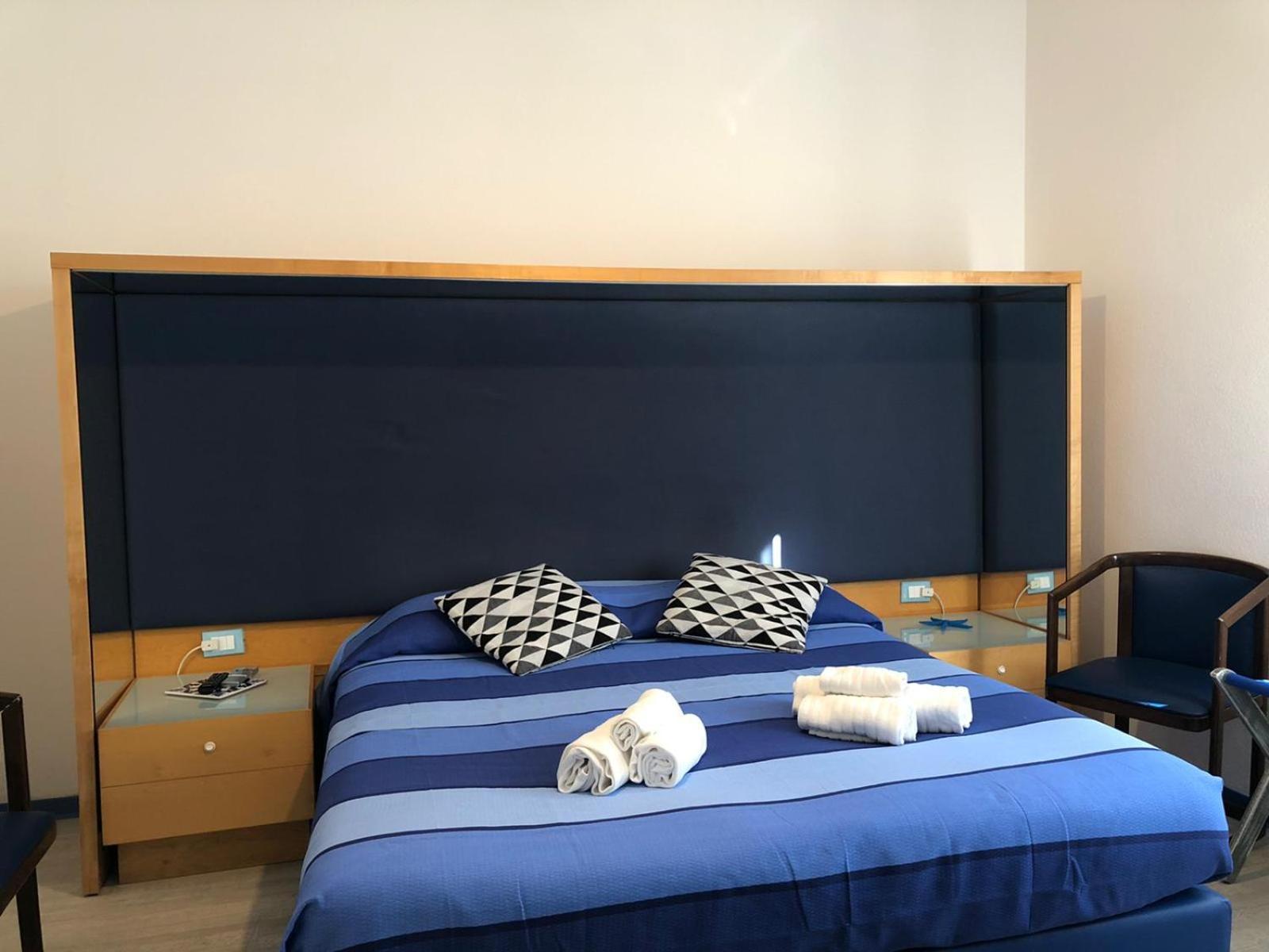 La Favorita Hotel Cala Gonone Buitenkant foto