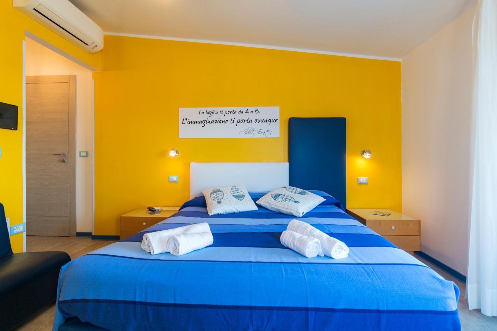 La Favorita Hotel Cala Gonone Buitenkant foto