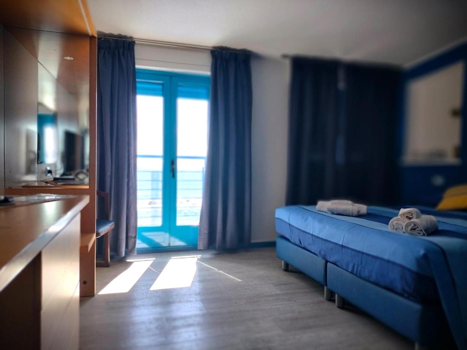 La Favorita Hotel Cala Gonone Buitenkant foto