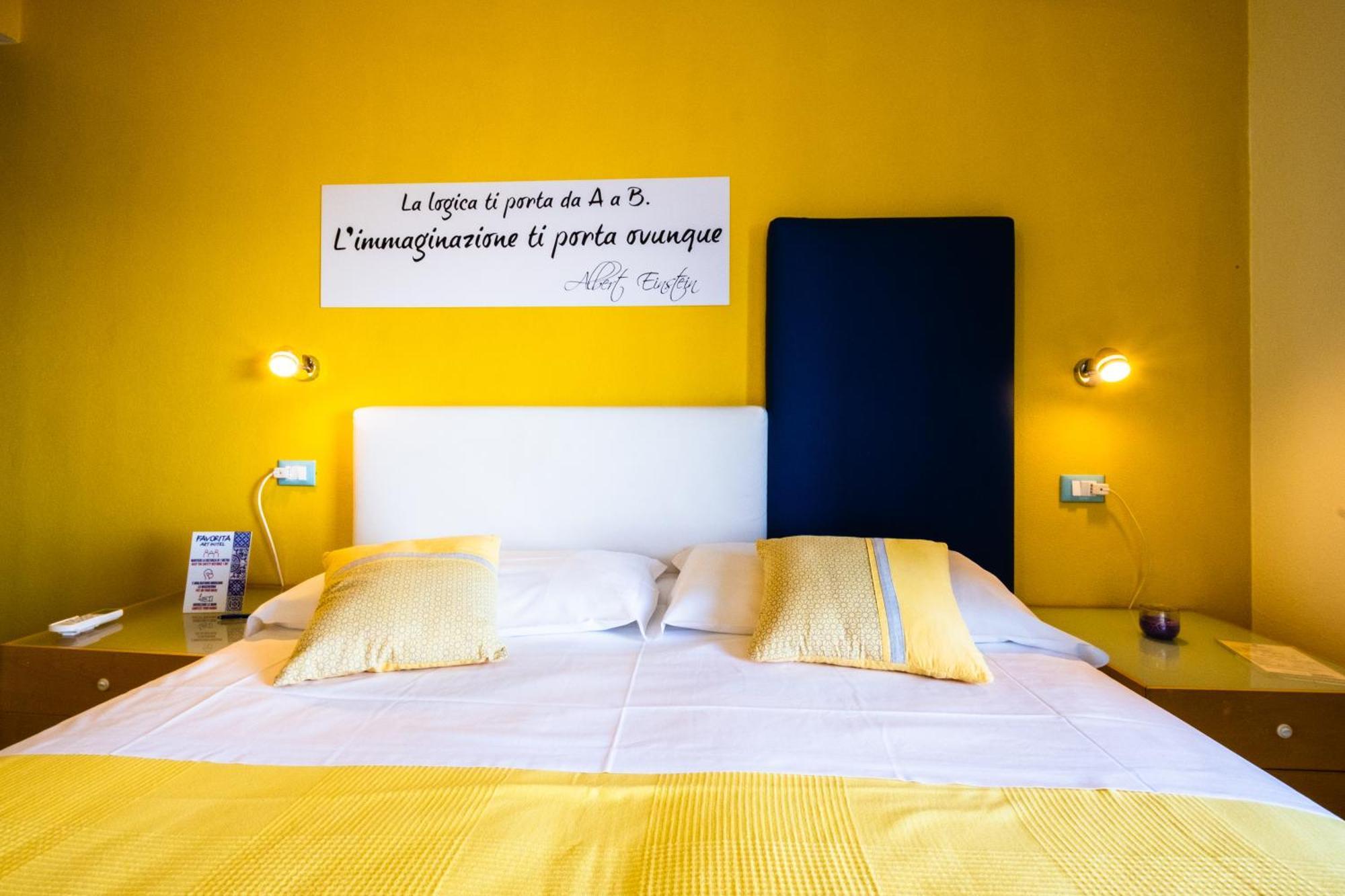 La Favorita Hotel Cala Gonone Buitenkant foto