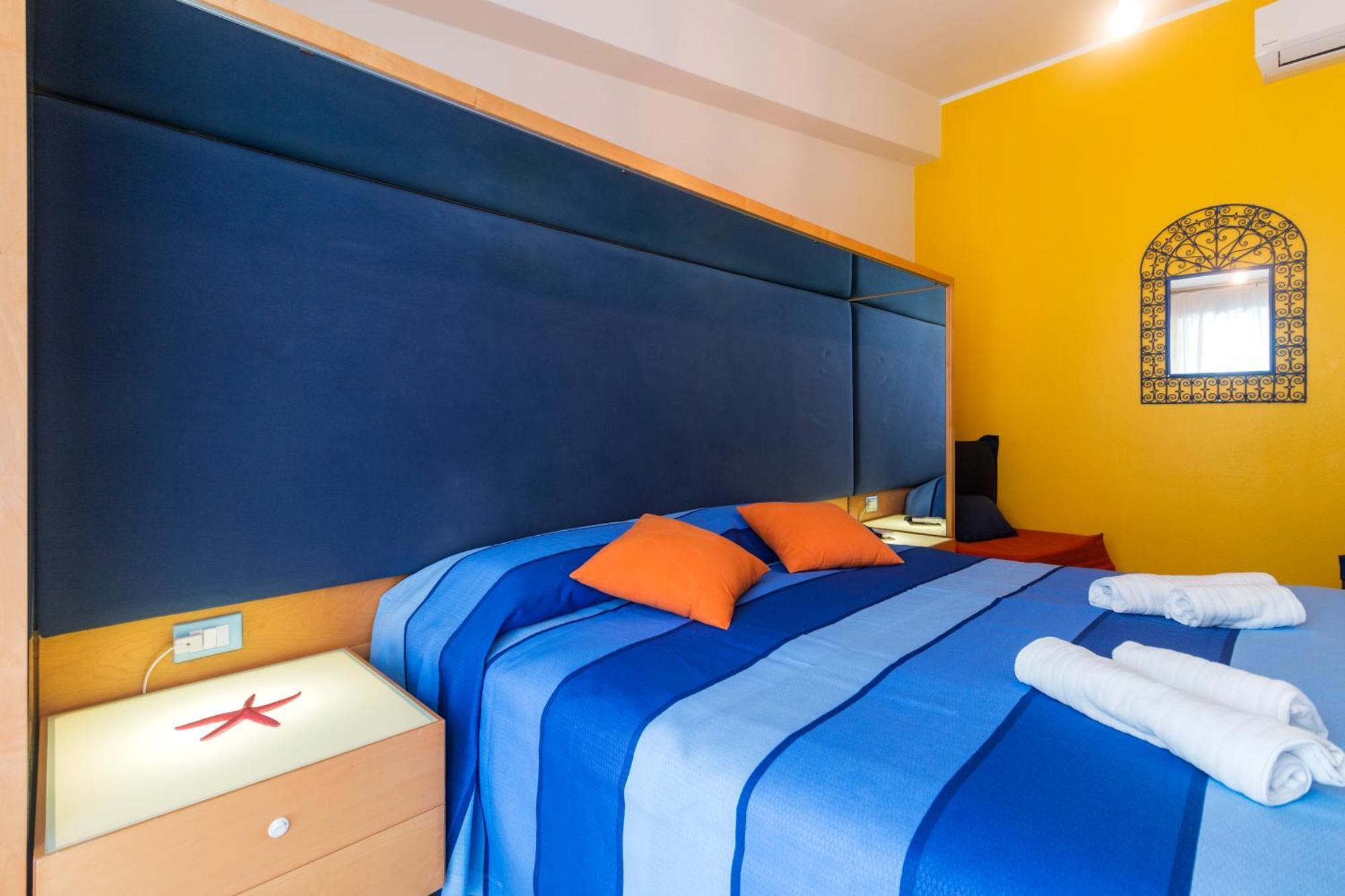 La Favorita Hotel Cala Gonone Buitenkant foto